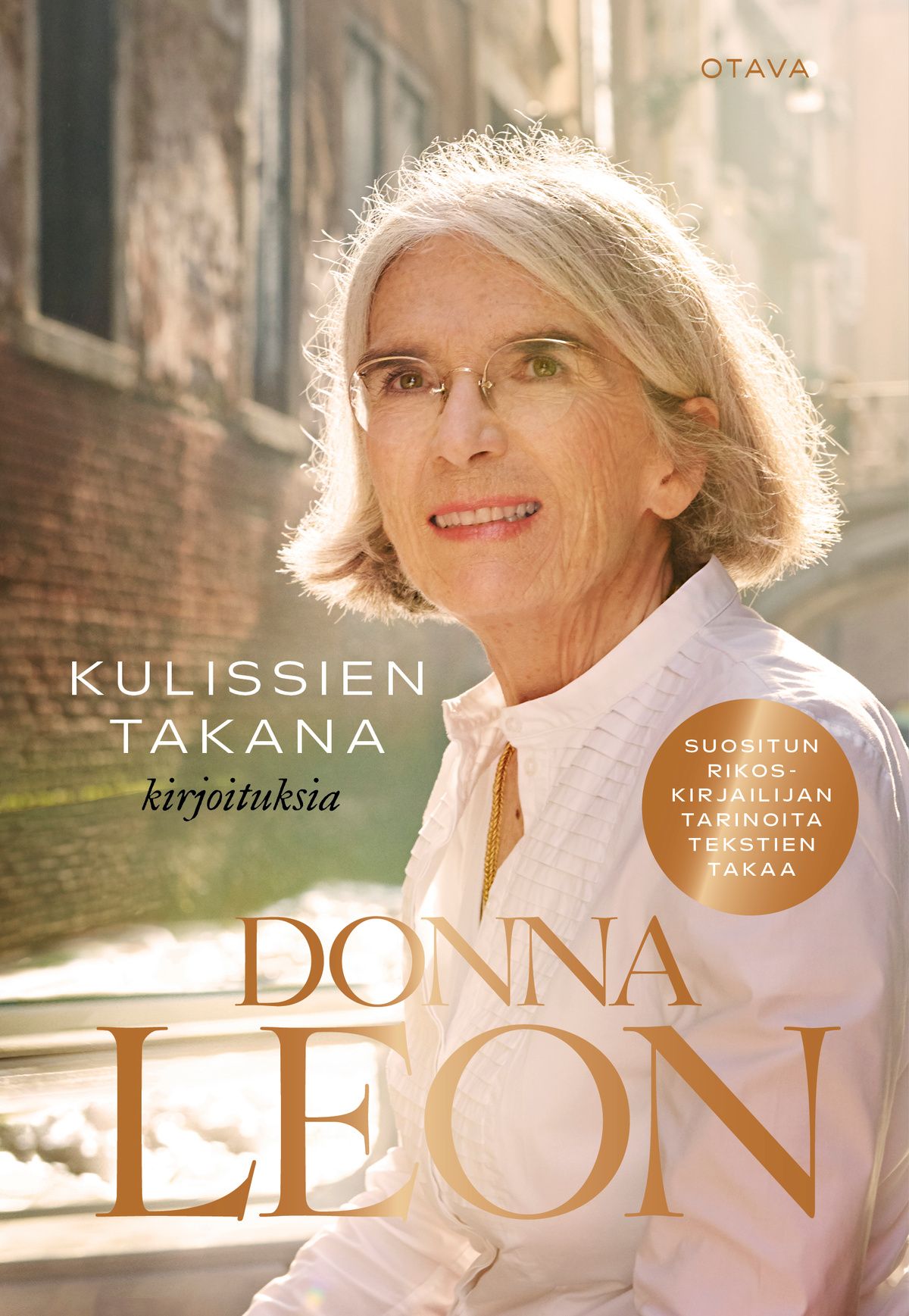 Kulissien takana